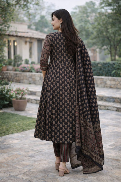 Urmi fashion Elegant Black Printed Anarkali Kurta Set with Designer Dupatta