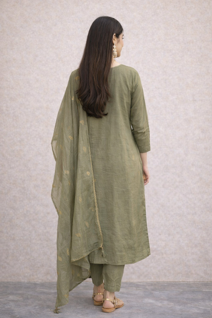 Urmi fashion Elegant Olive Green Kurta Set